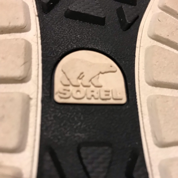 SOREL WINTER BOOTS - Picture 6 of 8